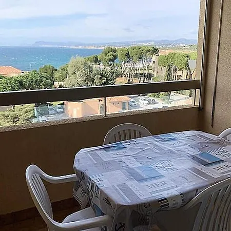 Apartment For 4 People