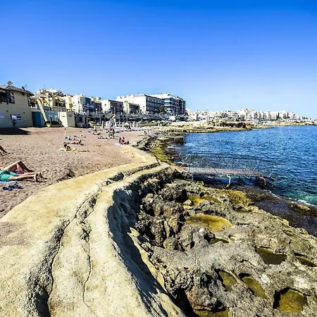 Apartment For 4 People Six-Fours-les-Plages